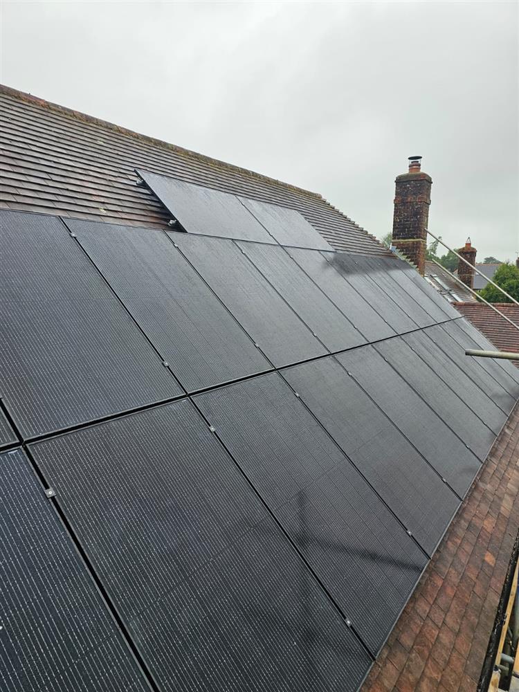 Domestic Solar and Battery Installation in Alton, Hampshire